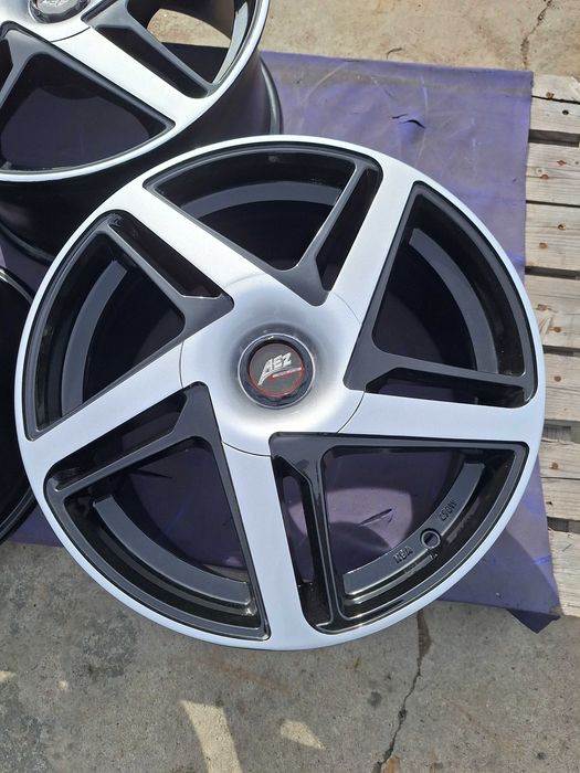 Jante AEZ 8.0x17 et 35 5x112 Bicolor