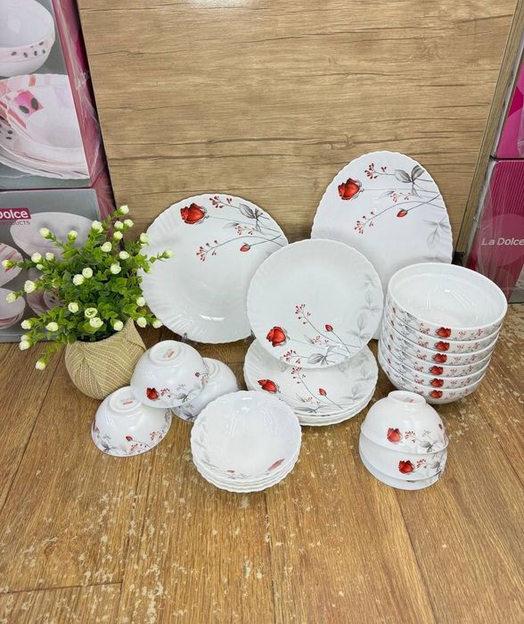 Набор посуды 24 персон. Китай