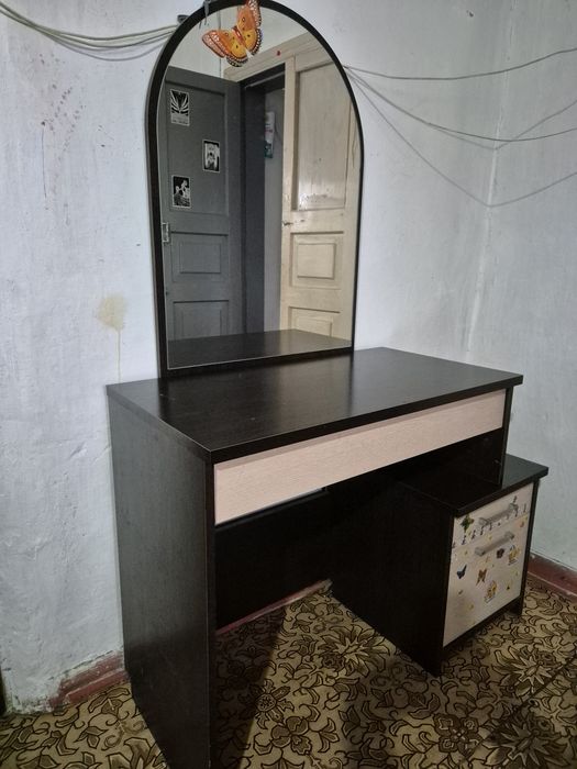 Туалетный столик