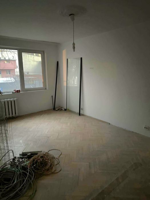 Vanzare apartament 3 camere Apusului, Militari