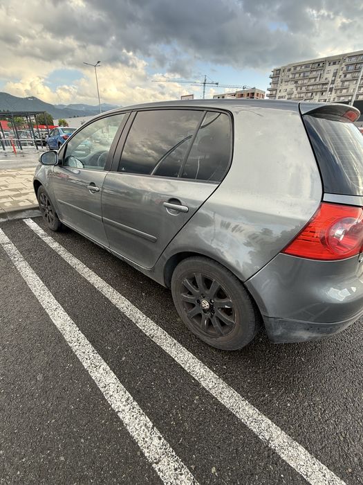 Vand Golf 5  - 4 uși