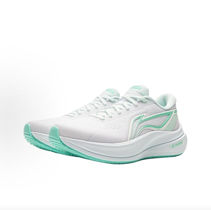 Продам беговые кроссовки Li Ning