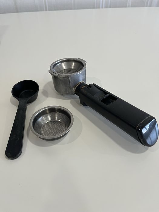 Delongi Caffe Treviso 1100 W Произведено в Италия