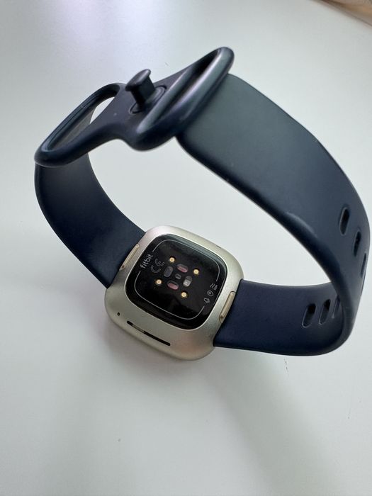 Ceas Fitbit Versa3