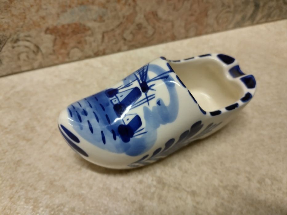 Керамичен чехъл от Амстердам