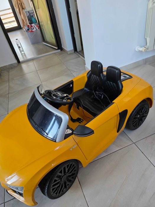 Masina electrica copii Audi R8 Spyder ride-on Car 12V cu 2 locuri