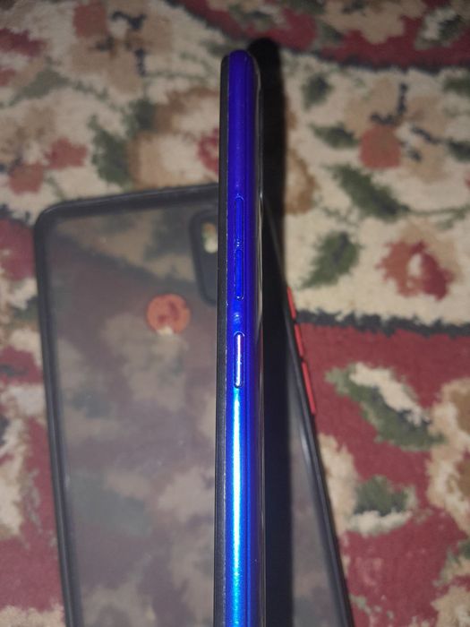 Tecno Spark 5air. 800000 kelishiladi.