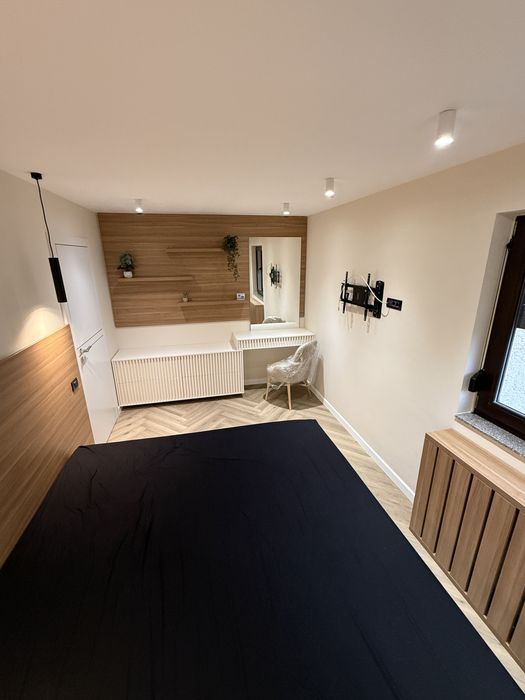 Vand Apart. cu 3 camere / Et. 1/ Poetului - UTA/ Renovat 2026 la CHEIE