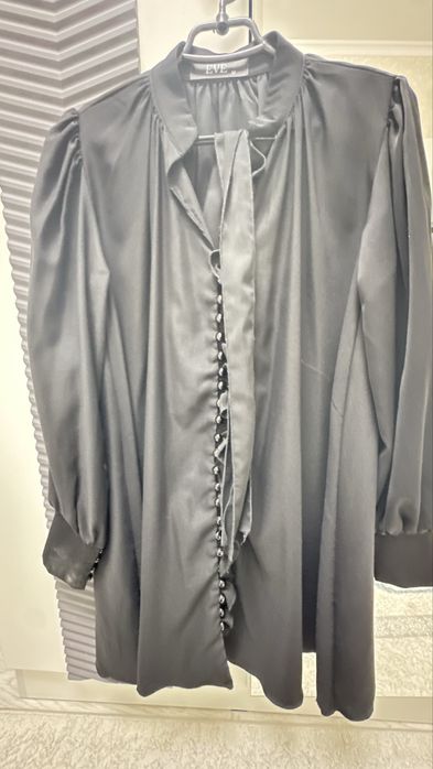 Атласный мини платье