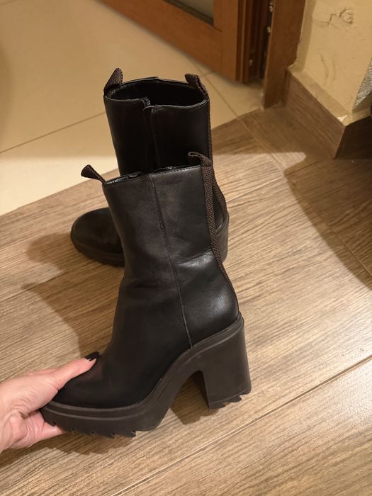 Дамски боти Zara ,почти нови