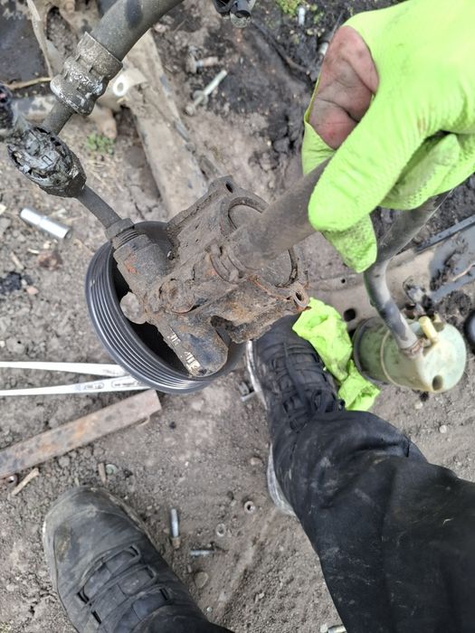 Vand caseta direcție cu servo pompa servo dacia logan 1 motor 1.4 benz