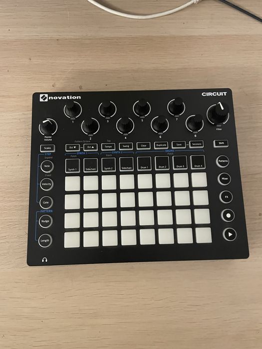 Novation Circuit