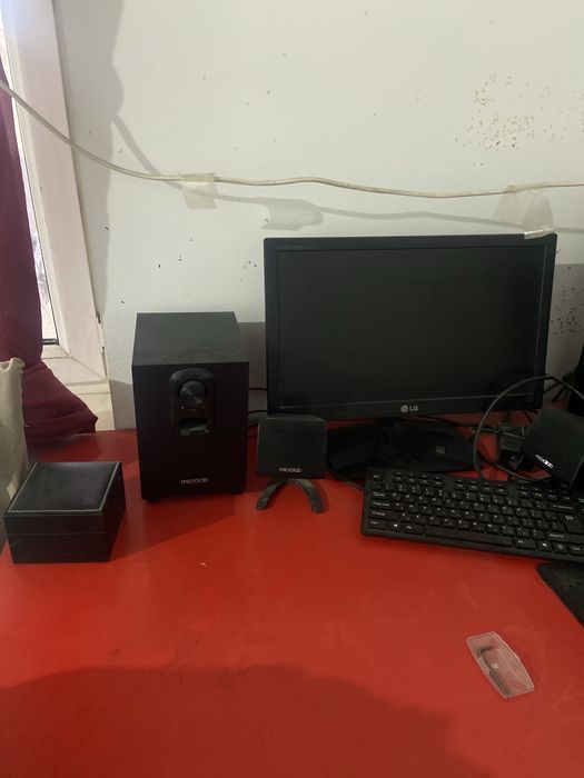 Настольный комьпютер