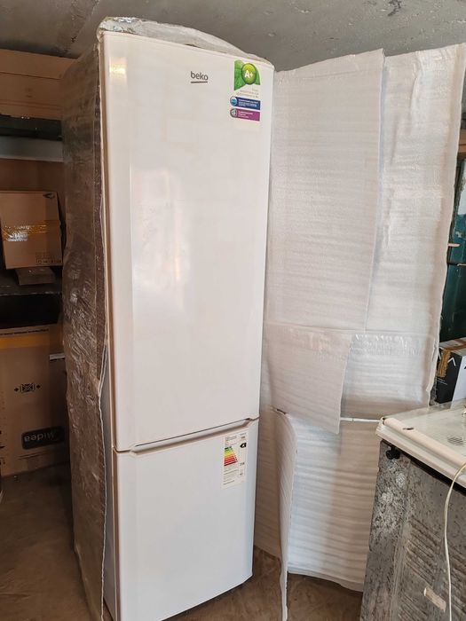 холодильник BEKO в отличном состоянии.