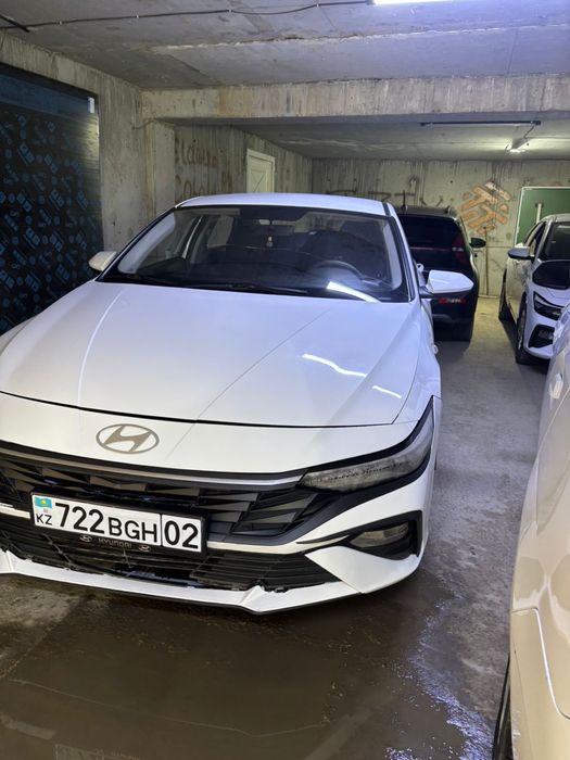Hyundai Elantra в аренду без депозита