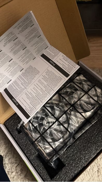 Placa video MSI GeForce RTX 3050 OC WHITE 8GB GDDR6 128bit nou sigilat