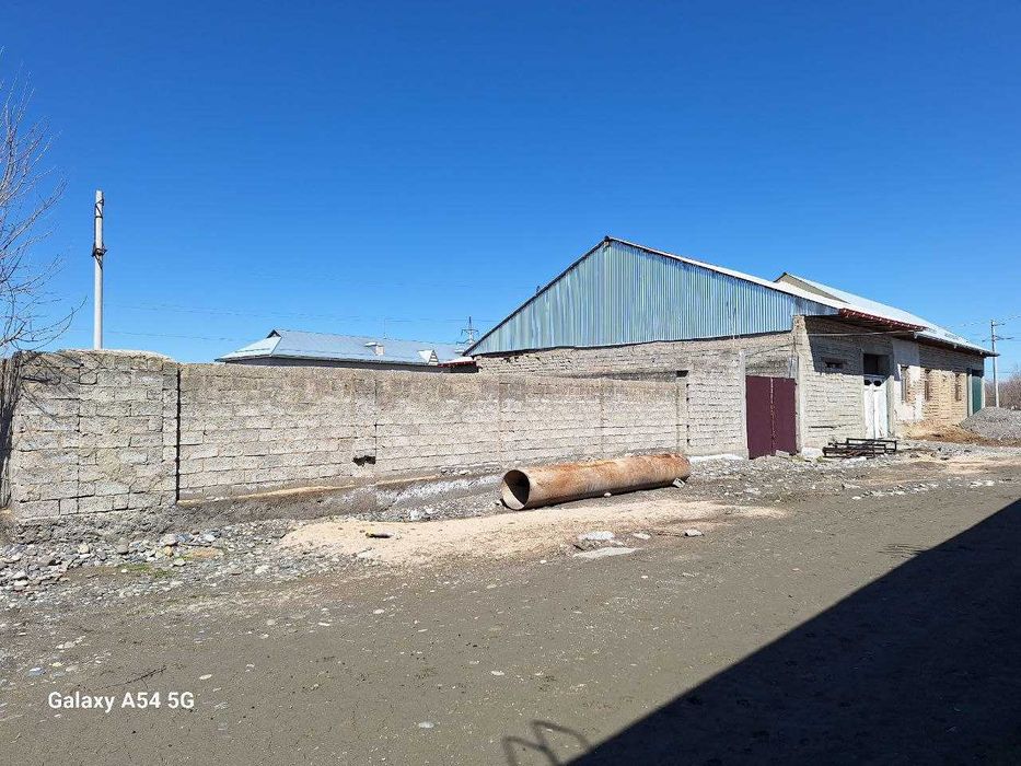 Uchastka sotiladi Samarqand viloyati Jomboy tumani Man Zavodi yonida