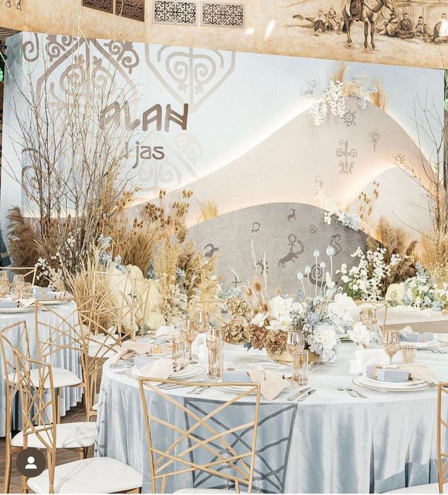 Юрта,  оформление в национальном стиле