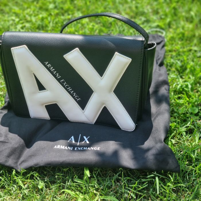 Vand geantă Armani Exchange