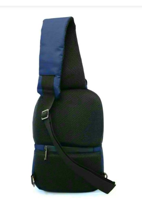 Geanta de umăr premium ELLA ICON NOUA CU ETICHETĂ  - 80 Lei