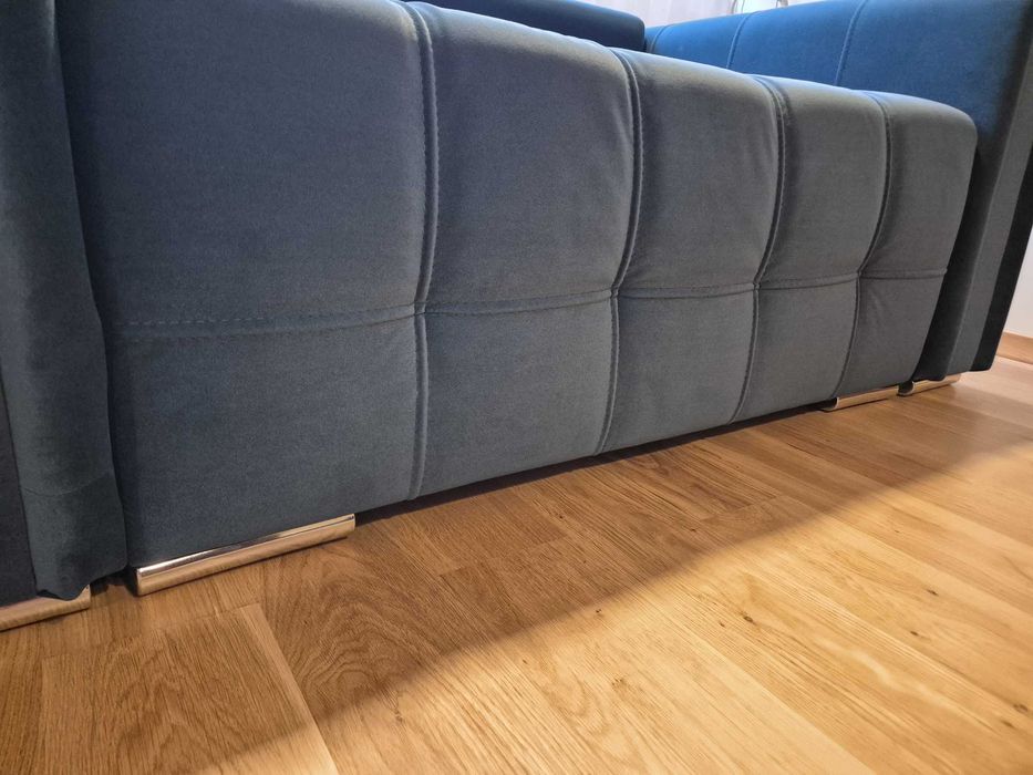 Синьо канапе диван. Не се разтяга. За офис или хол. Без забележки