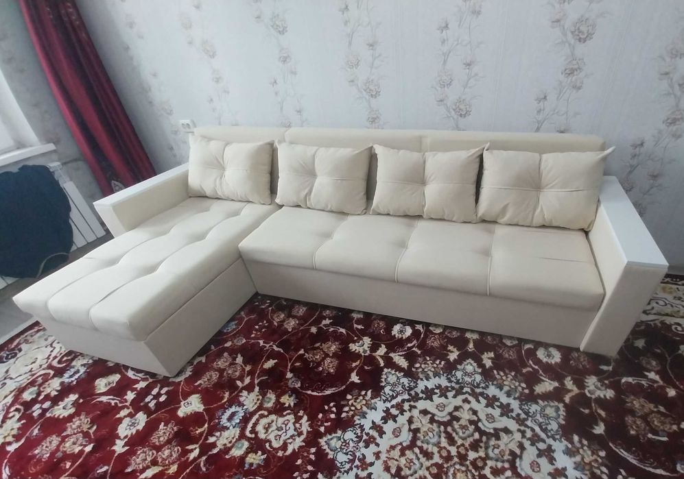 Продам   Диван ,    угловой   Диван