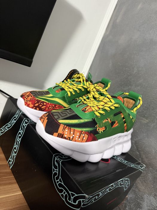 Versace Chain Reaction
