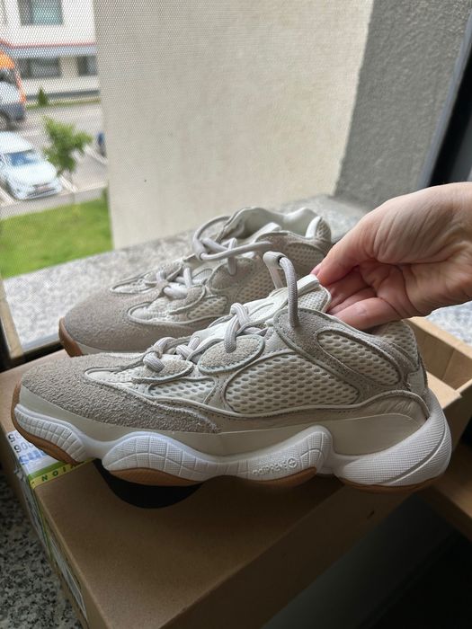 Adidasi adidas Yeezy 500