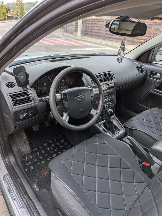 Ford Mondeo Mk3 Ghia 2.0tdci + 1 set jante aliaj originale cu anvelope