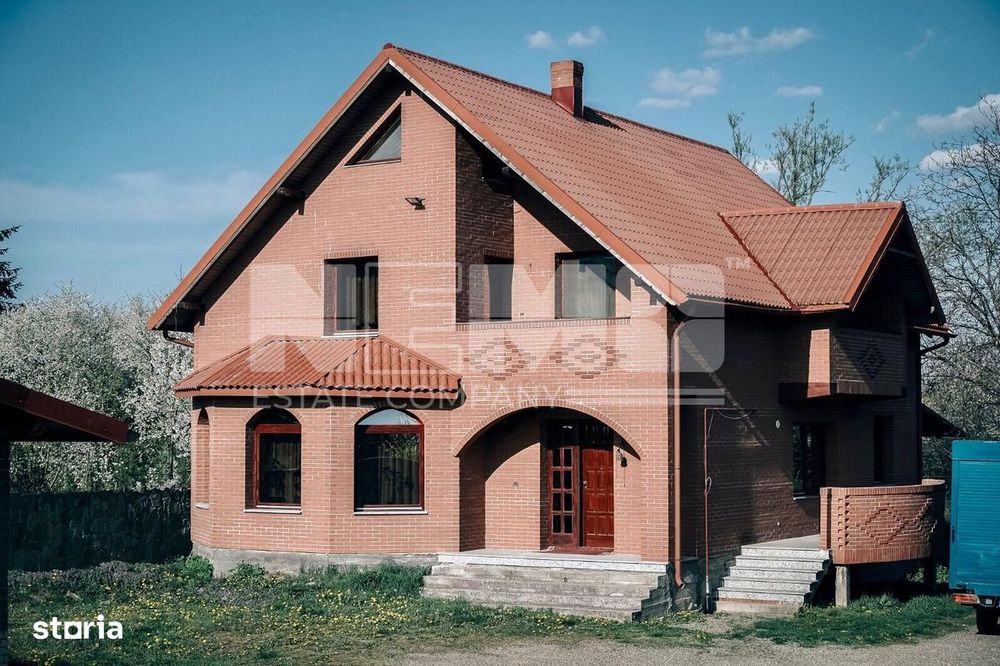 Vila de Vanzare | Rădăuți, Suceava | Pret:  350.000€