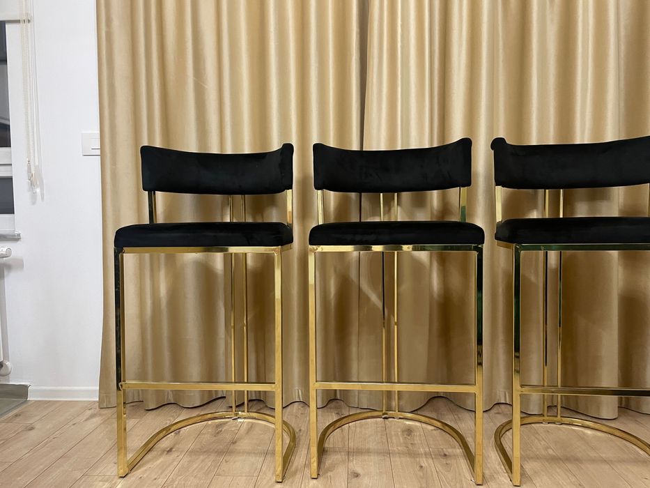 Set 3 scaune de bar de catifea
