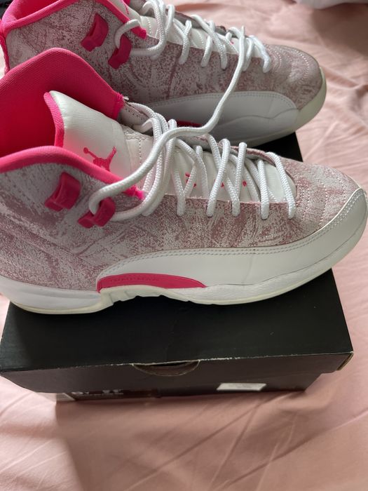 Vând bascheți Jordan mărimea 38