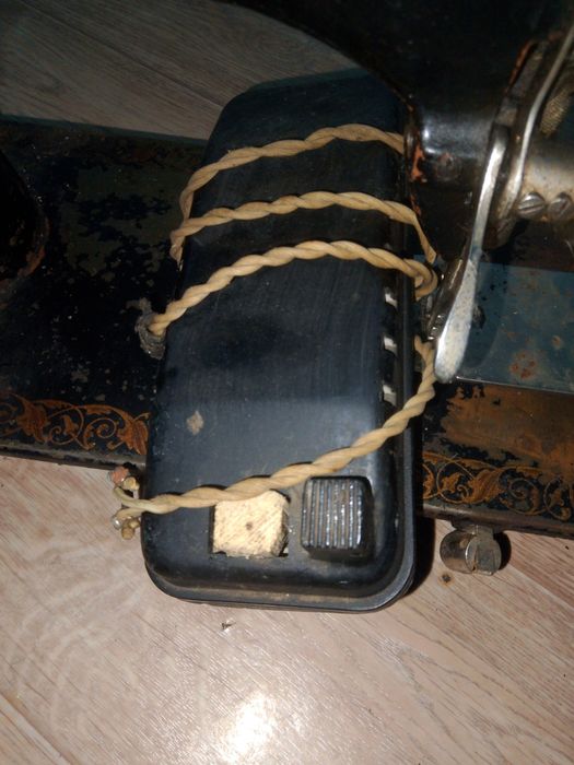 Электронная швейная машинка ссср