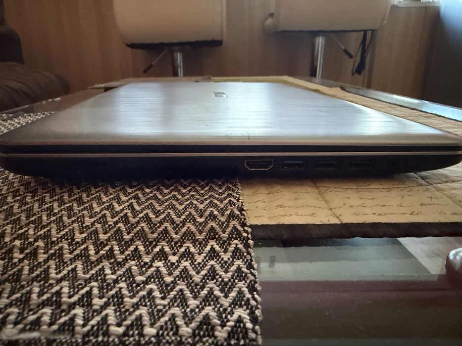 ASUS VivoBook 15 (X540UBR)