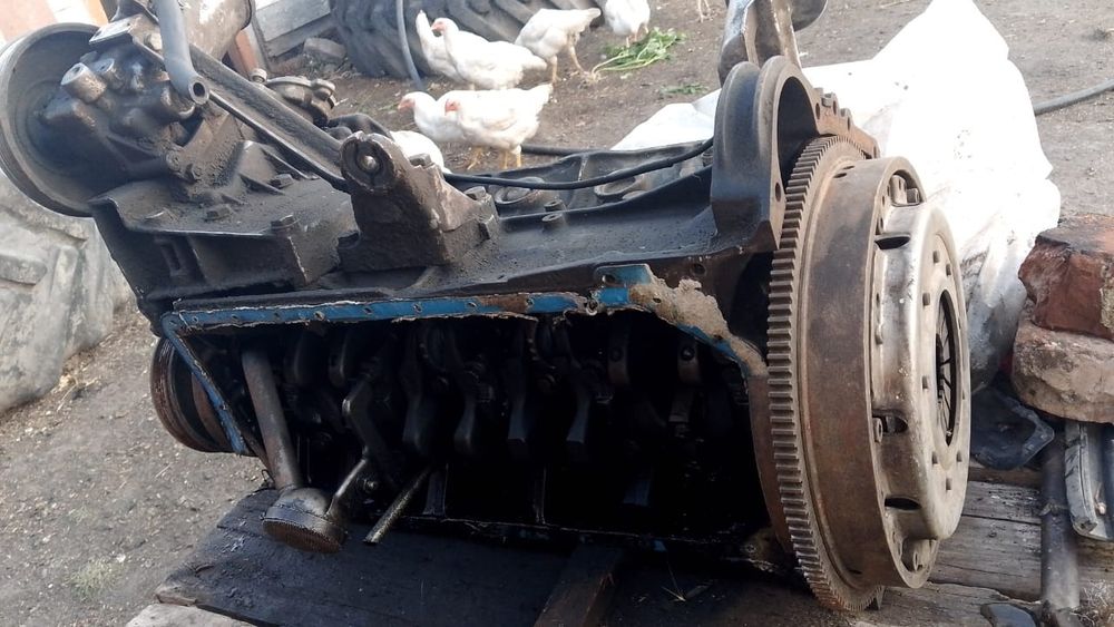 Продам мотор Мерседес 102