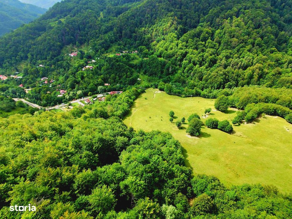 Platou Intravilan Panoramic
