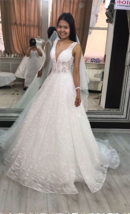 Продам свадебное белое платье