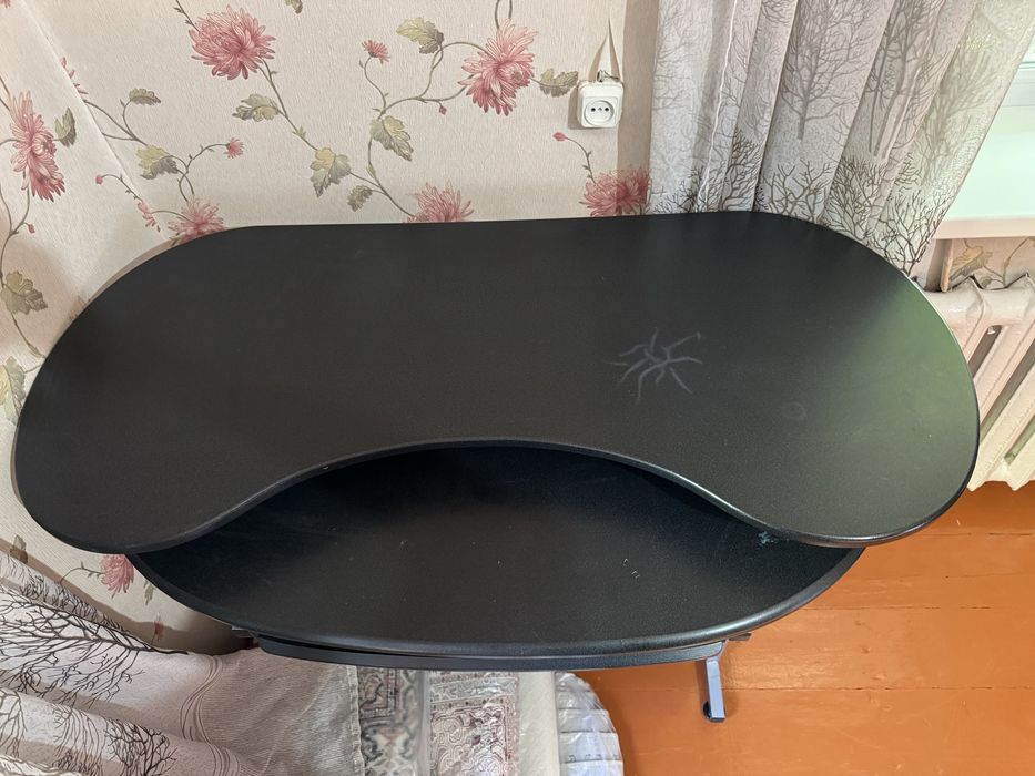 Компьютерный раздвигающийся стол