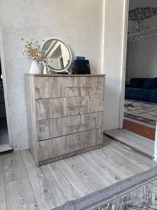 Продам комод в хорошем состояний