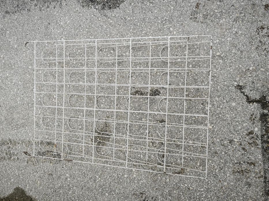 Стелажи за вестници и списания