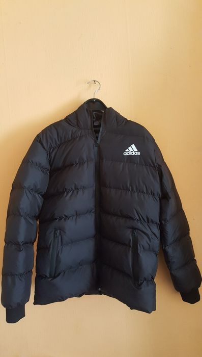 Чисто ново яке adidas