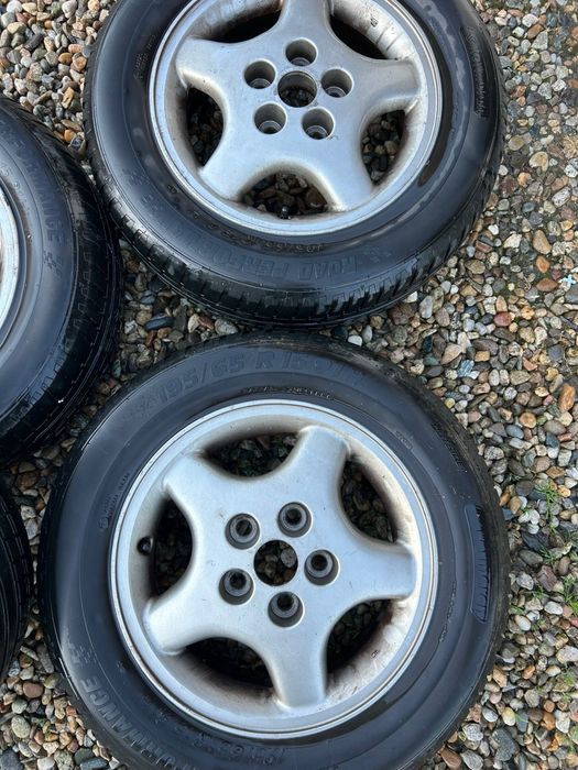 Set Jante aliaj  R15 cu anvelope VARĂ  195/65/r15