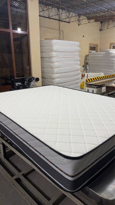 Кровать матрас одинарный двухьярусная мягкая двухспальная и в наличи