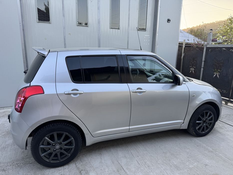 Suzuki Swift 1.3