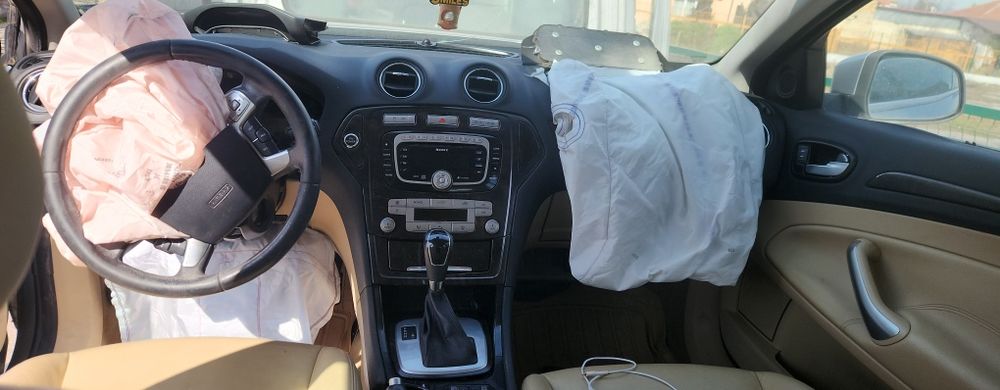 Здравейте колеги продавам форт мондео М4 2.0д афтоматик