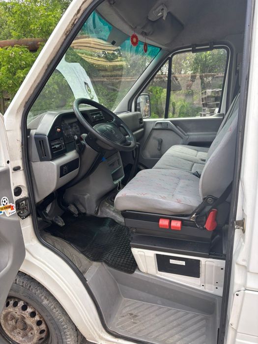 Vând duba Autoutilitara VW LT 35 TDI -2001  2461cc