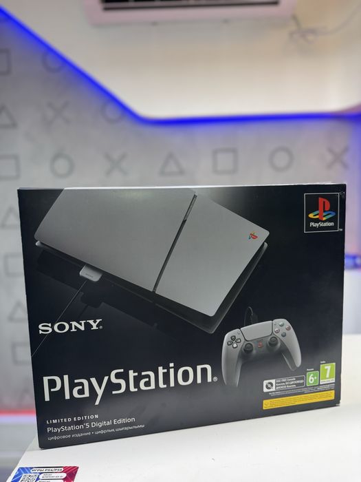 Playstation 5 LIMITED Edition Anniversary