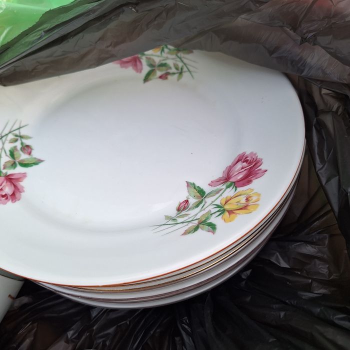 Халби чаши за бира чинии