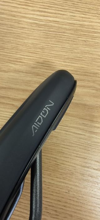 Седалка Fizik Terra Aidon X3 Kium