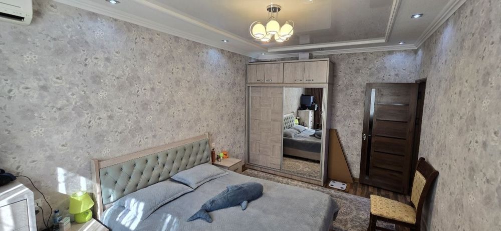 Продаётся 3х комн кварт 1 этаж на Бий метро на Б